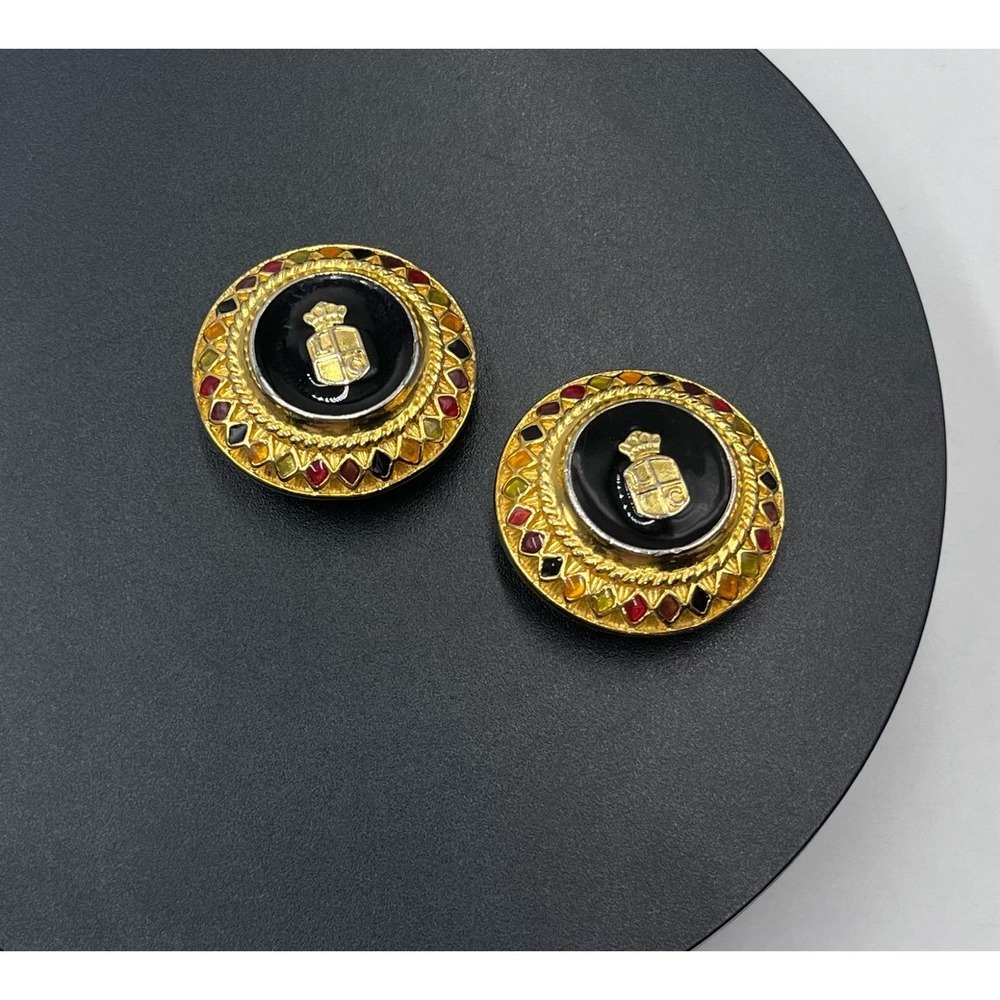 Liz Claiborne Vintage Lg Oval Black Enamel Jewel Crest Clip Earrings